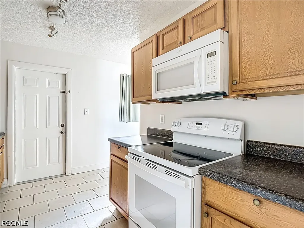 2407 Jaylen Watkins Street Fort Myers FL 33916