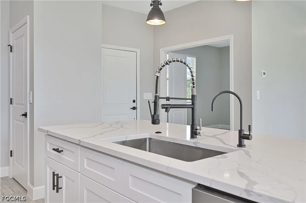 1802 NW 31st Place Cape Coral FL 33993