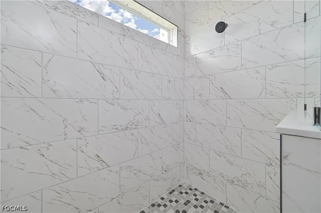 1802 NW 31st Place Cape Coral FL 33993
