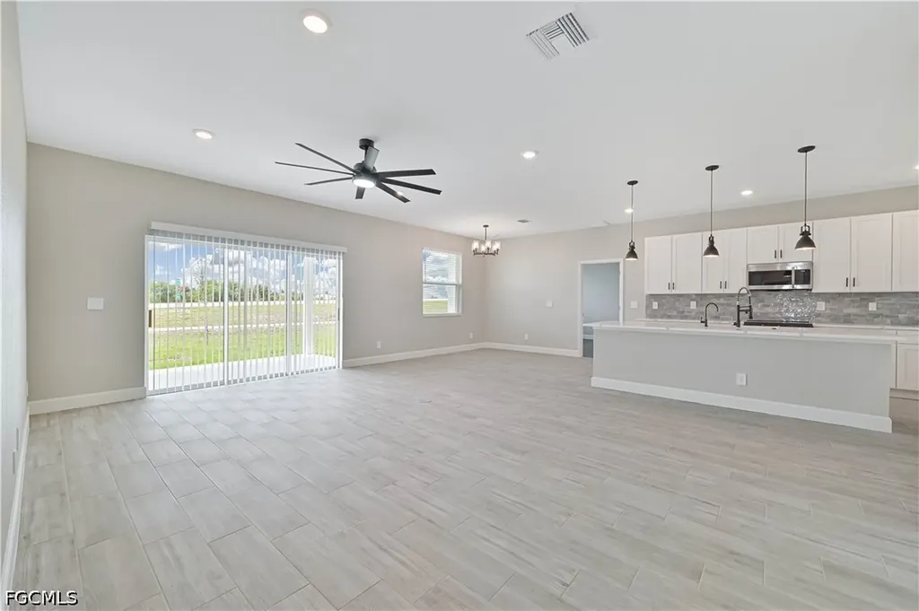 1802 NW 31st Place Cape Coral FL 33993