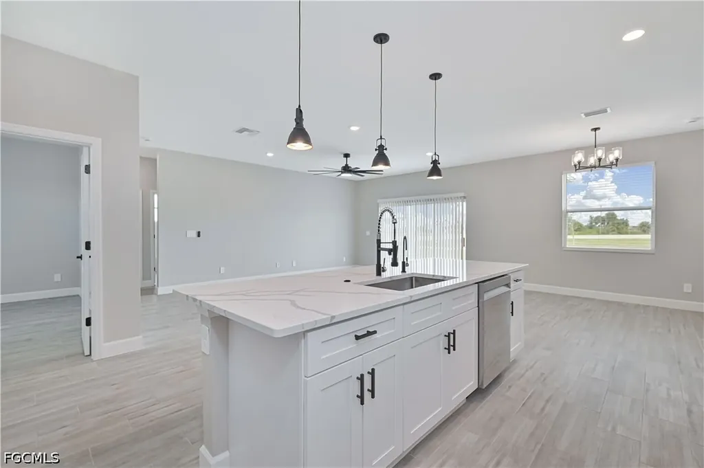 1802 NW 31st Place Cape Coral FL 33993