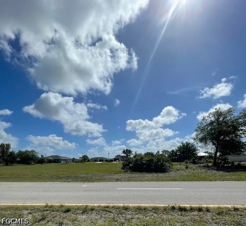 2941 - 3001 Santa Barbara Boulevard N Cape Coral FL 33993