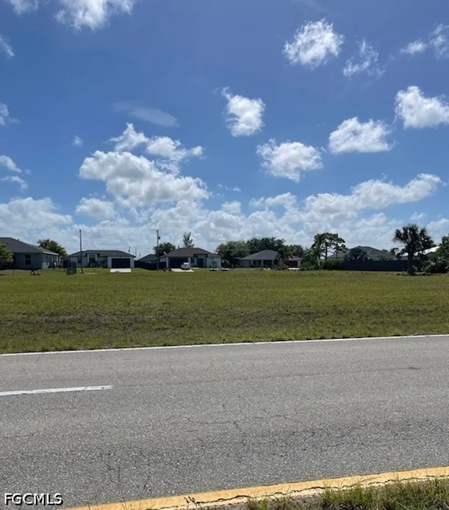 2941 - 3001 Santa Barbara Boulevard N Cape Coral FL 33993