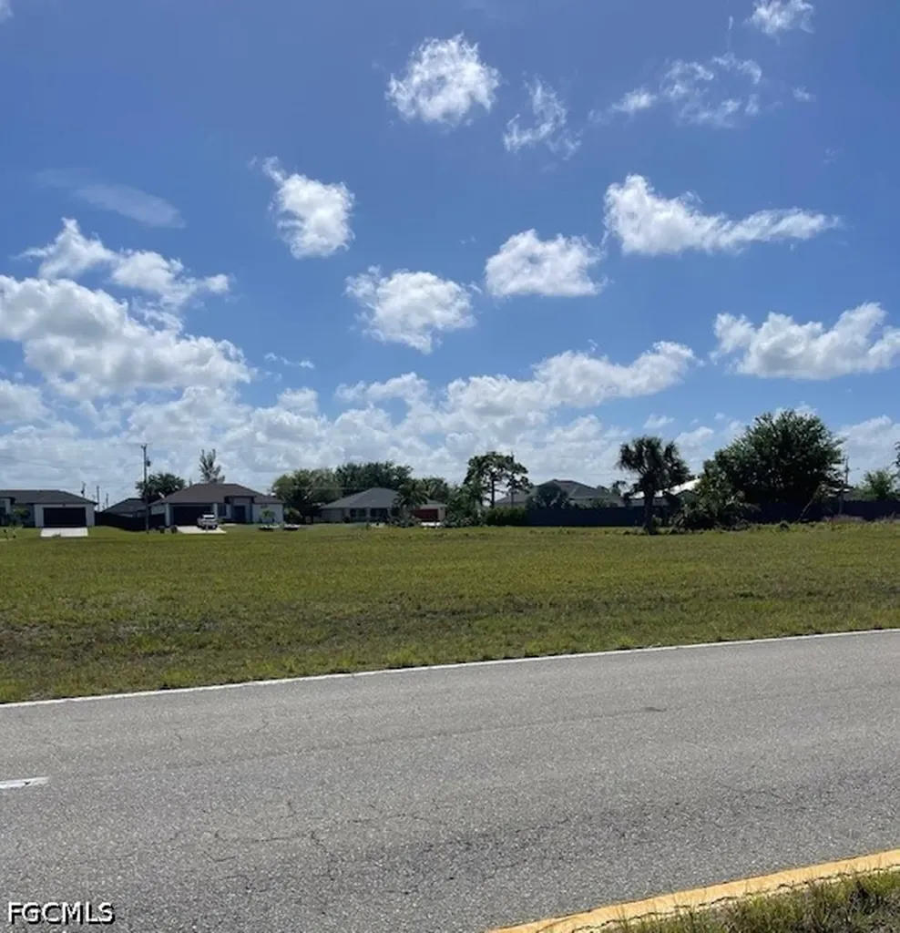 2941 - 3001 Santa Barbara Boulevard N Cape Coral FL 33993