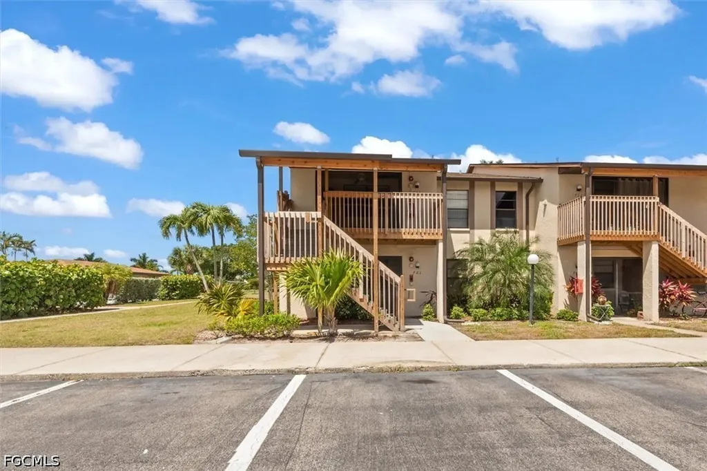 9380 Lennex Lane Fort Myers FL 33919