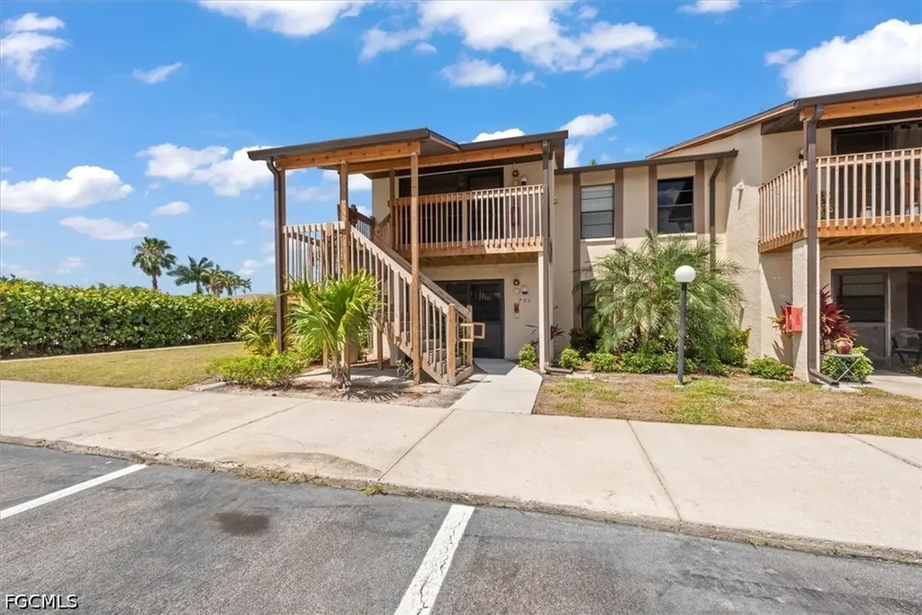 9380 Lennex Lane Fort Myers FL 33919