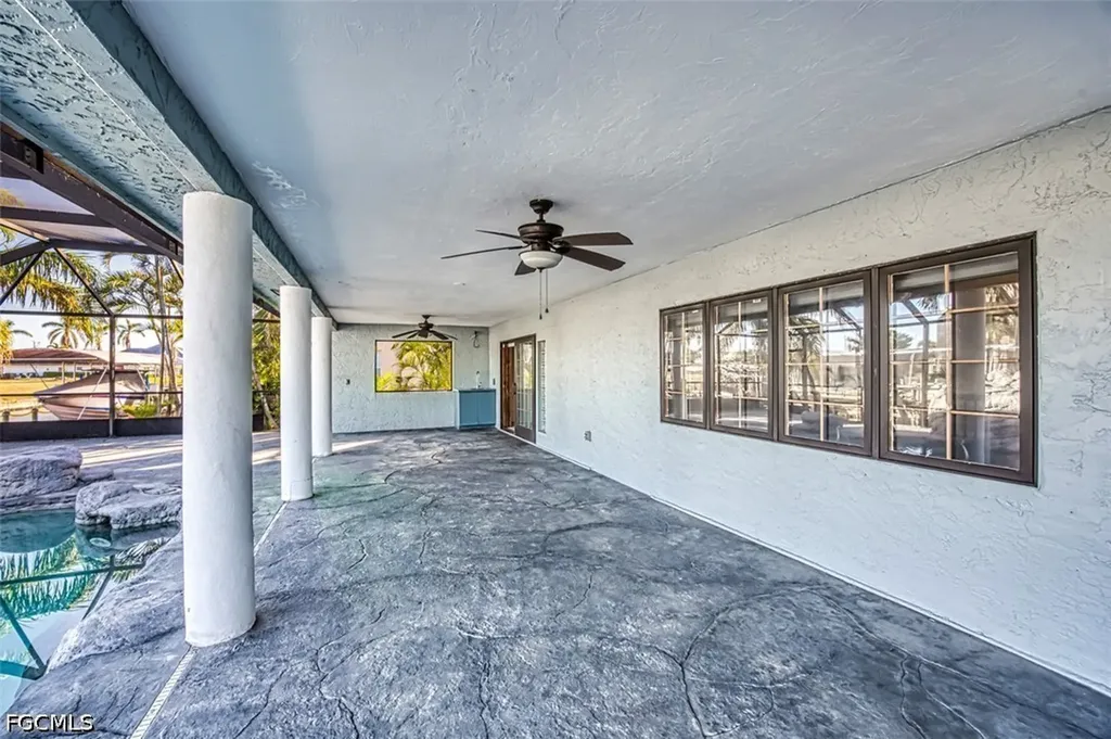 1221 SW 49th Street Cape Coral FL 33914