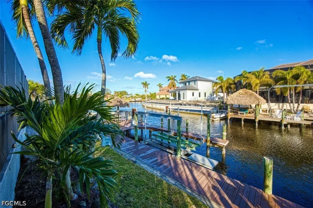 1221 SW 49th Street Cape Coral FL 33914