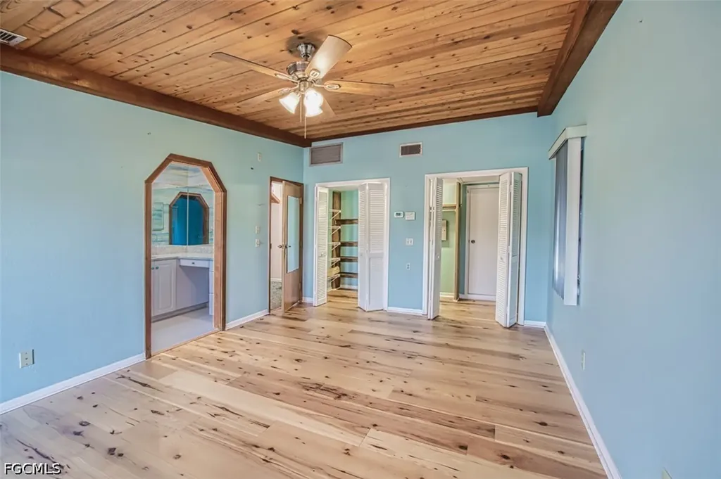 1221 SW 49th Street Cape Coral FL 33914