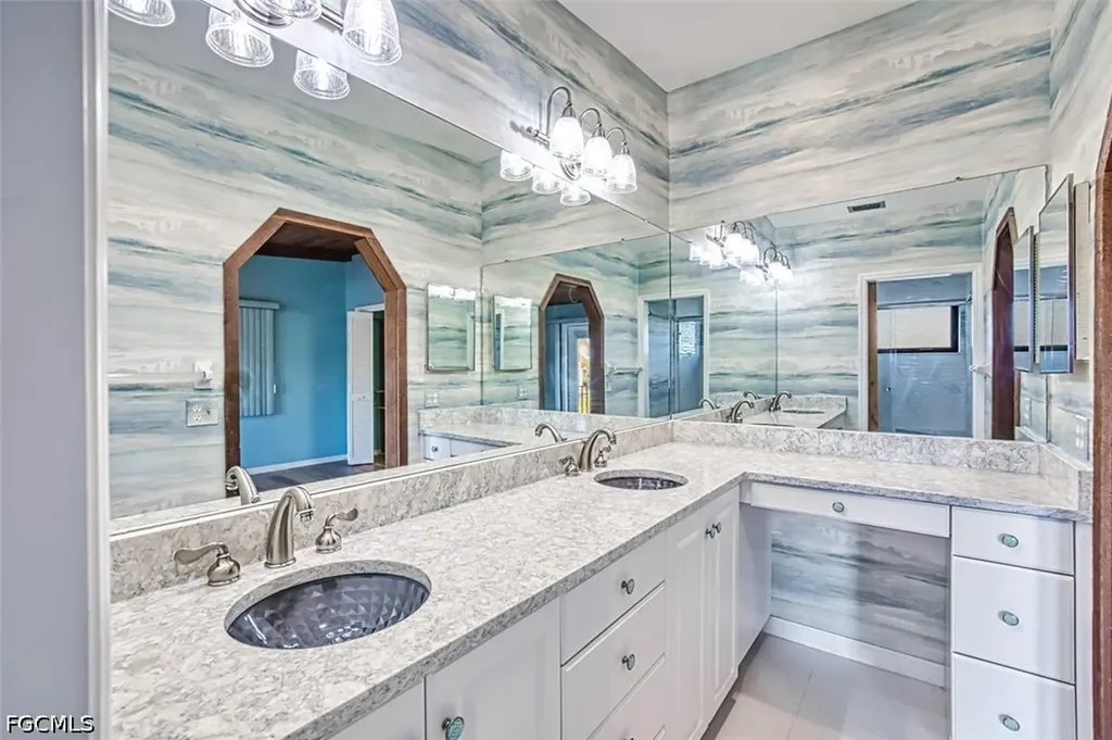 1221 SW 49th Street Cape Coral FL 33914