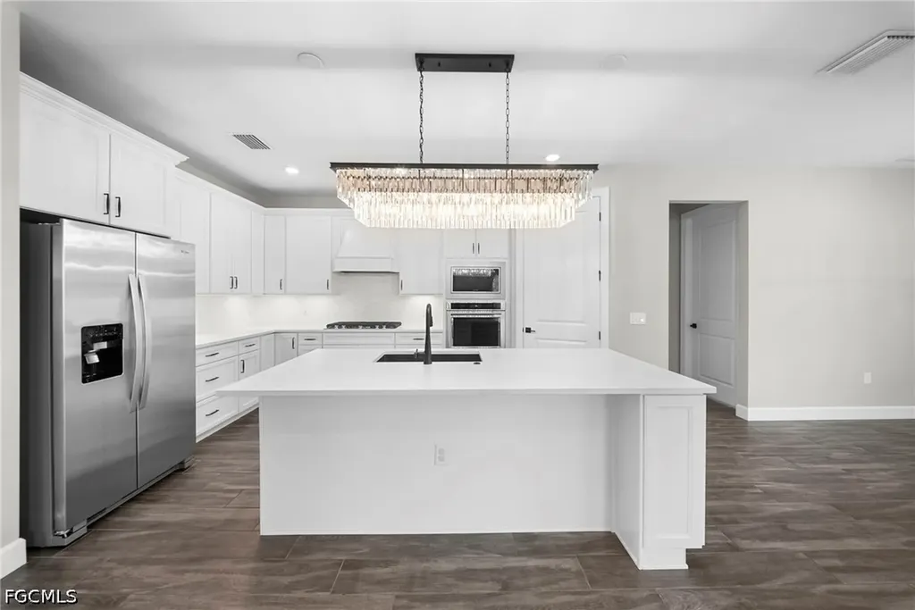 20112 Kingmont Drive Estero FL 33928