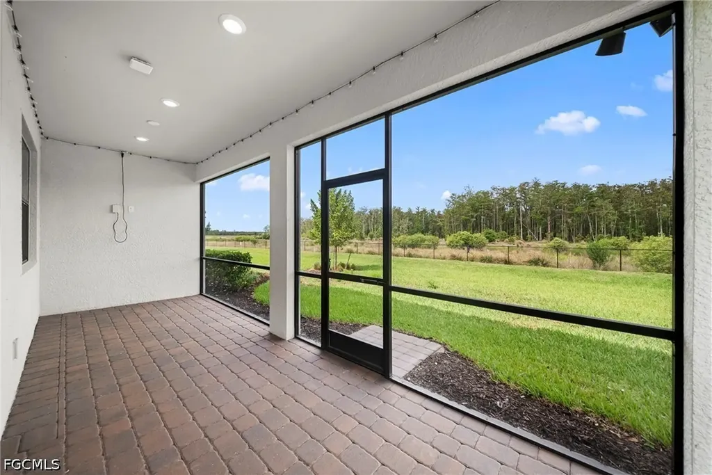 20112 Kingmont Drive Estero FL 33928