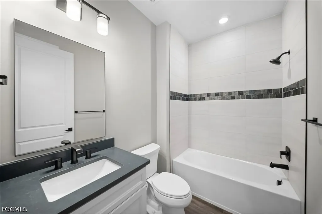 20112 Kingmont Drive Estero FL 33928