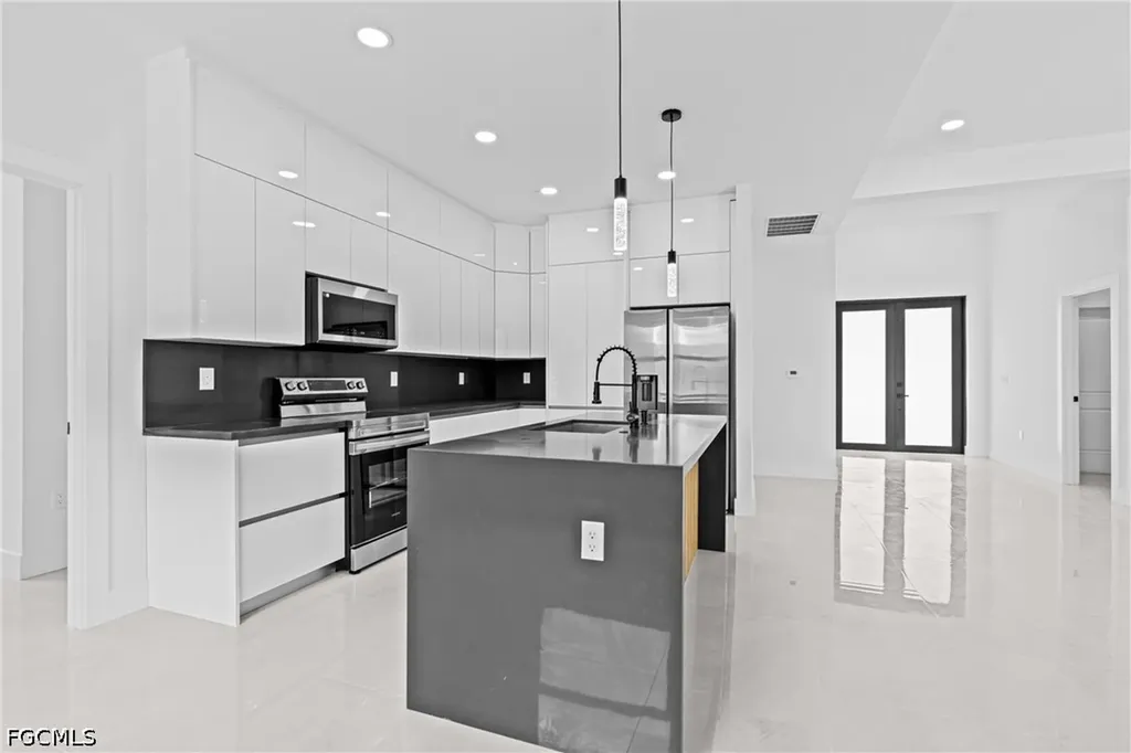 618 Raintree Street E Lehigh Acres FL 33974