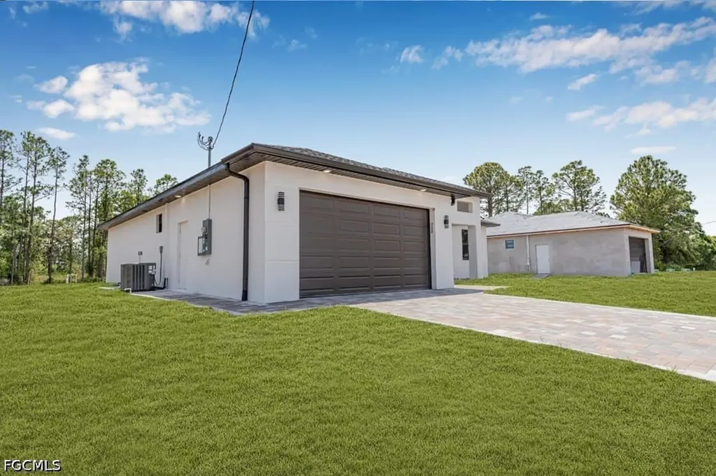 618 Raintree Street E Lehigh Acres FL 33974