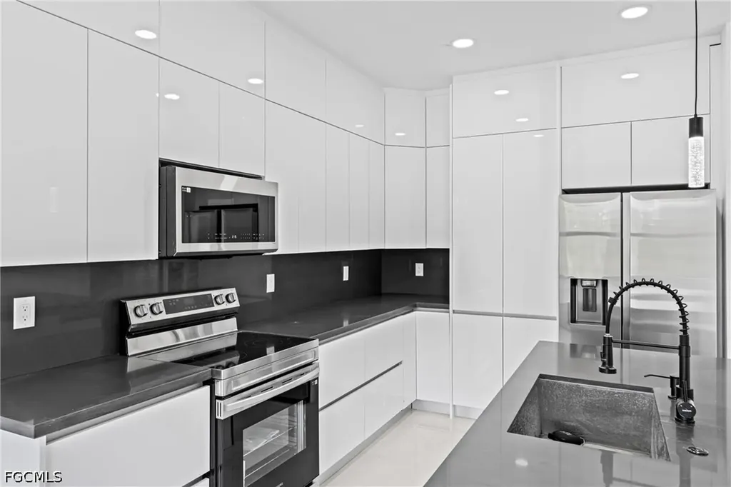 618 Raintree Street E Lehigh Acres FL 33974