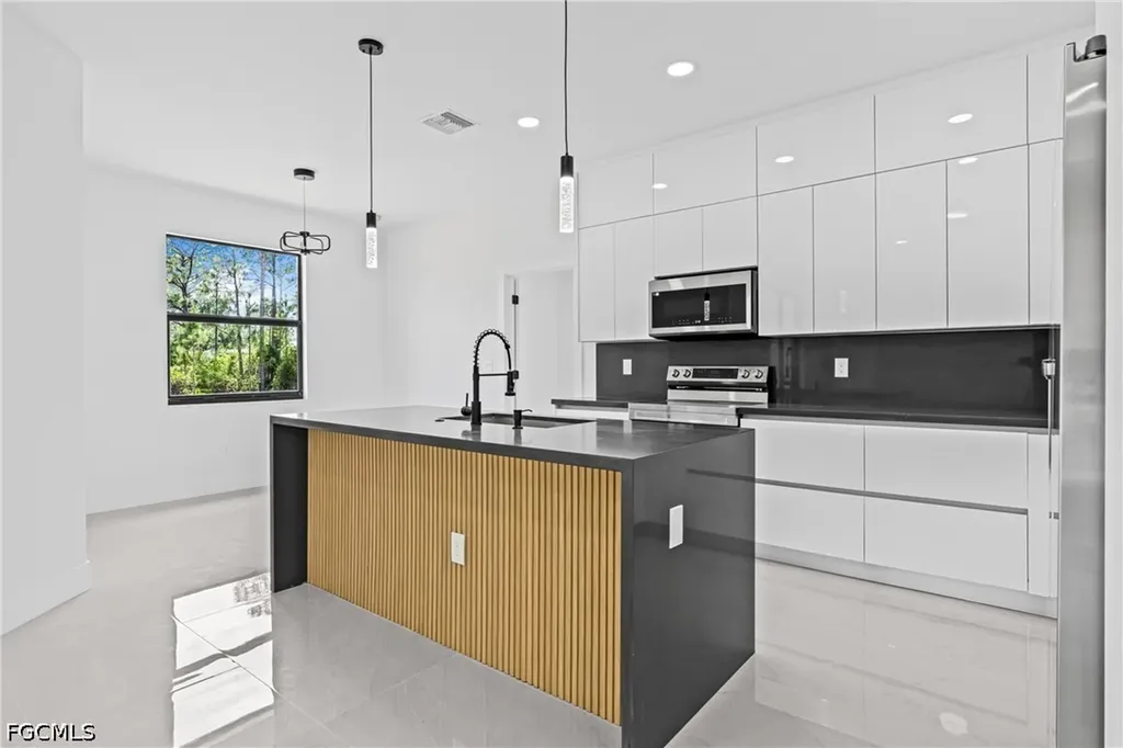 618 Raintree Street E Lehigh Acres FL 33974