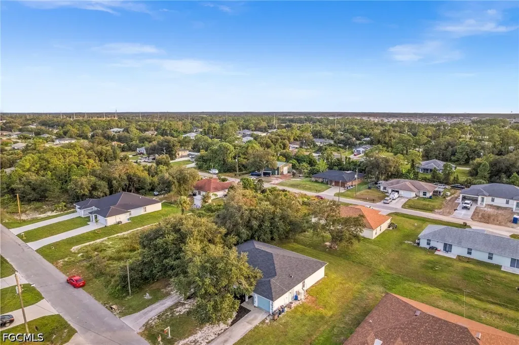 4541/4543 27th Street SW Lehigh Acres FL 33973