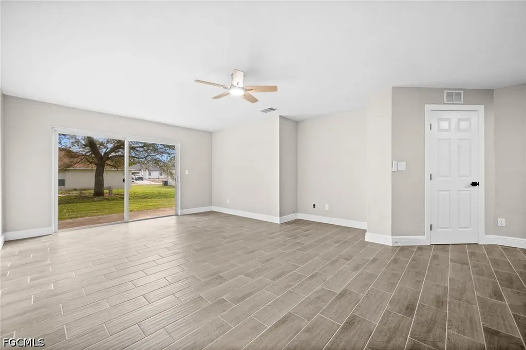 4541/4543 27th Street SW Lehigh Acres FL 33973