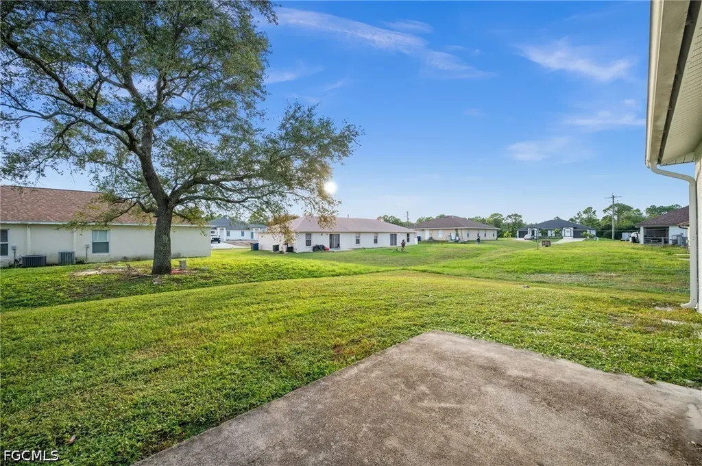 4541/4543 27th Street SW Lehigh Acres FL 33973