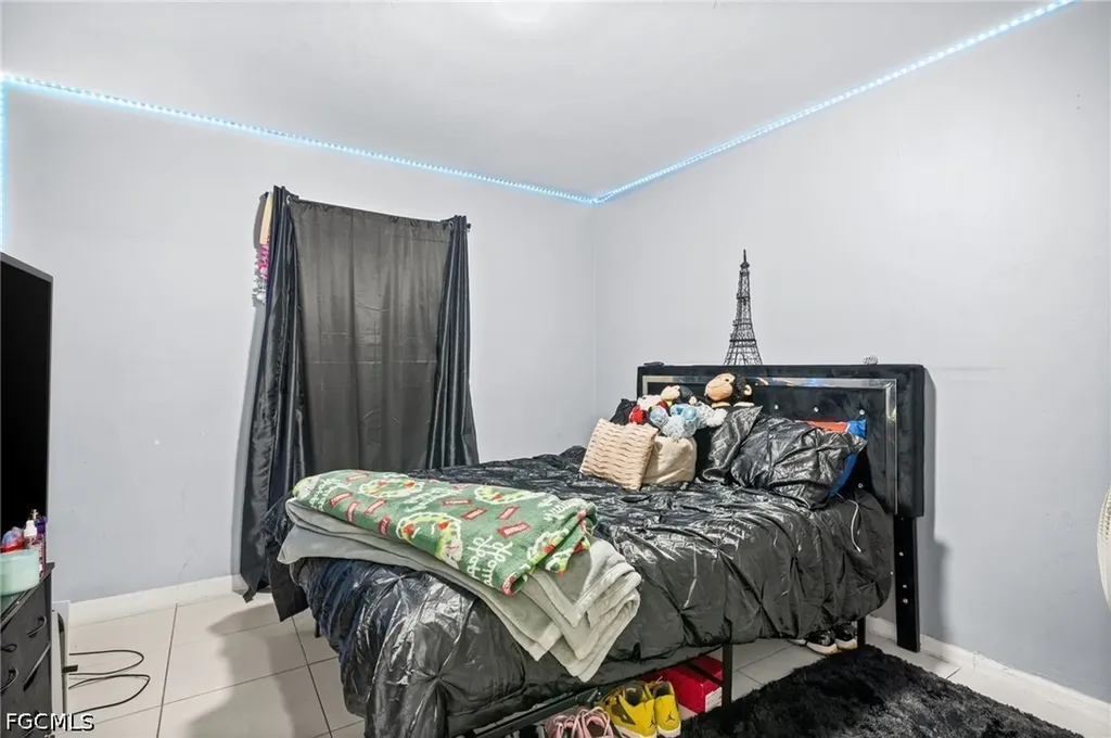4541/4543 27th Street SW Lehigh Acres FL 33973