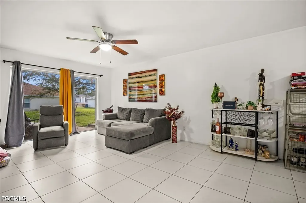 4541/4543 27th Street SW Lehigh Acres FL 33973