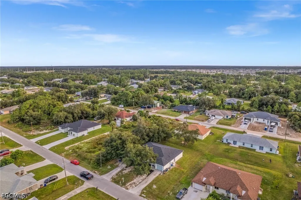 4541/4543 27th Street SW Lehigh Acres FL 33973