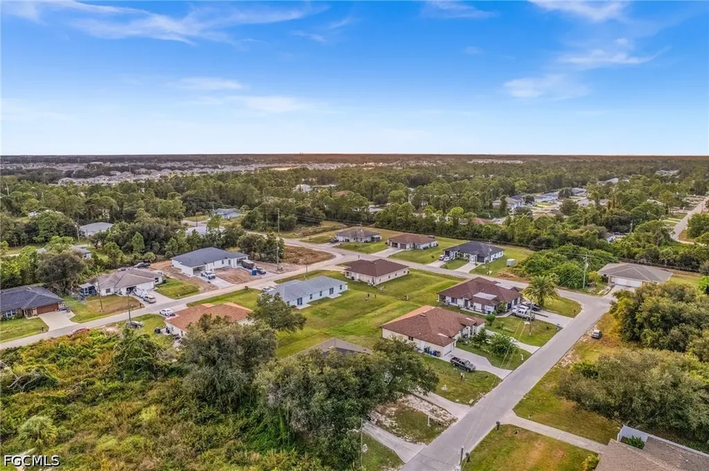 4541/4543 27th Street SW Lehigh Acres FL 33973