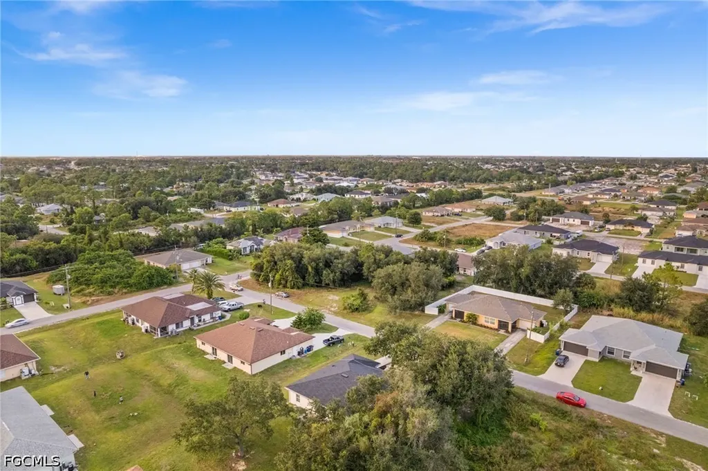 4541/4543 27th Street SW Lehigh Acres FL 33973
