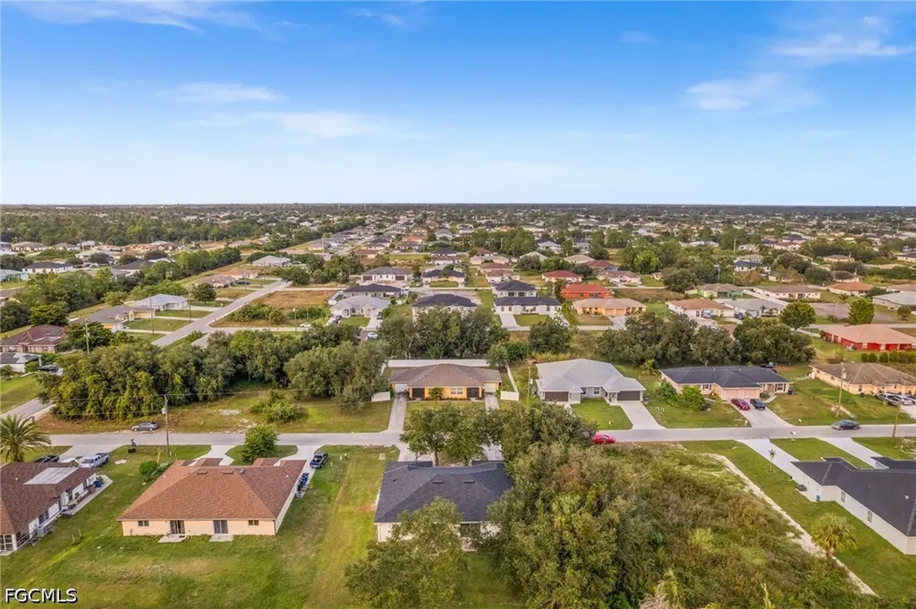 4541/4543 27th Street SW Lehigh Acres FL 33973