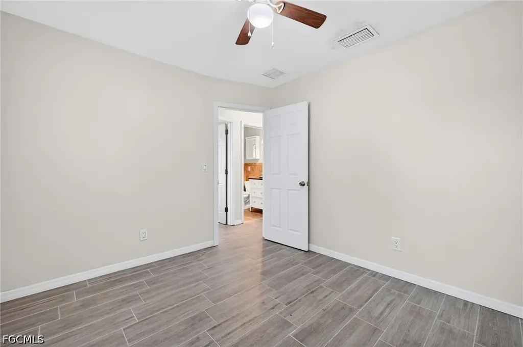 4547 SE 11th Avenue Cape Coral FL 33904