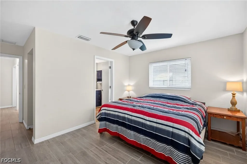 4547 SE 11th Avenue Cape Coral FL 33904