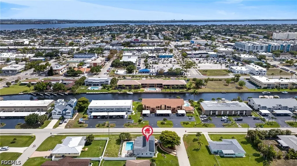 4547 SE 11th Avenue Cape Coral FL 33904