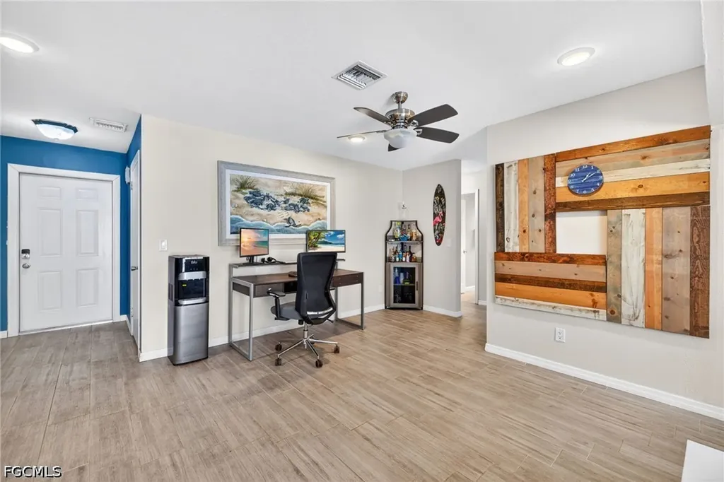 4547 SE 11th Avenue Cape Coral FL 33904