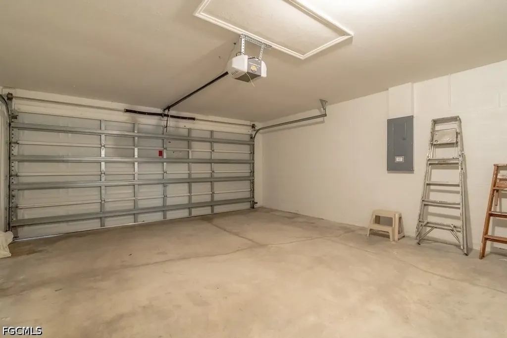 2519 9th Street W Lehigh Acres FL 33971