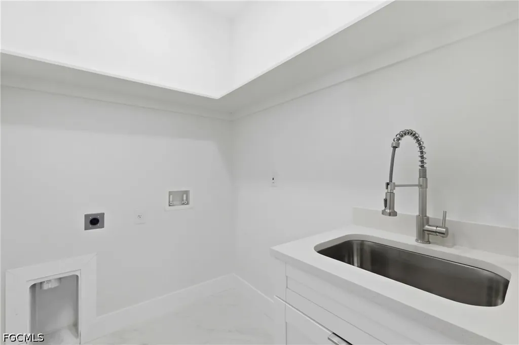 337 NE 13th Street Cape Coral FL 33909