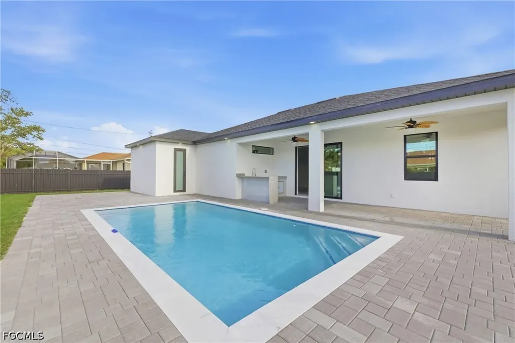 337 NE 13th Street Cape Coral FL 33909