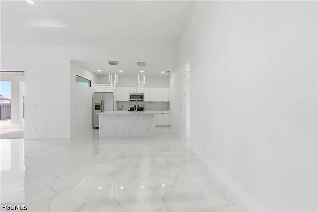 337 NE 13th Street Cape Coral FL 33909