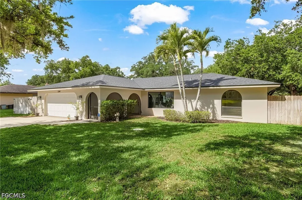 2249 River Oak Lane Fort Myers FL 33905