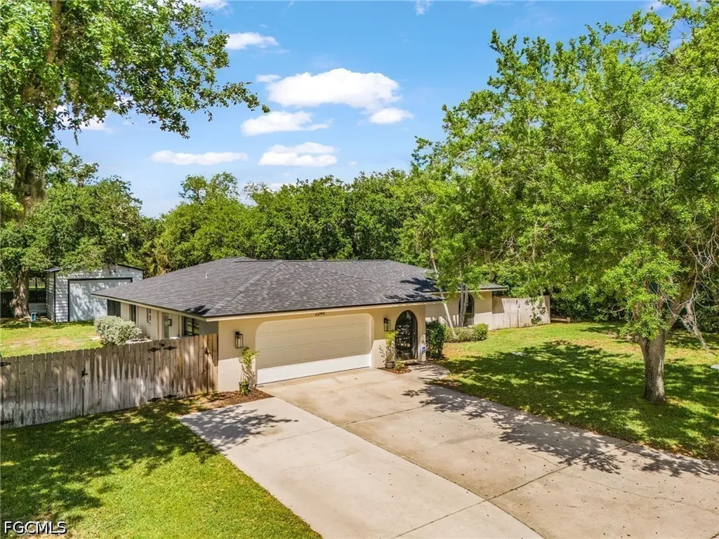 2249 River Oak Lane Fort Myers FL 33905