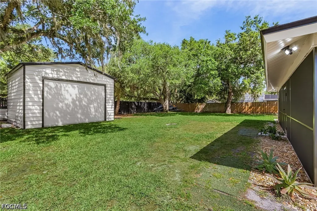 2249 River Oak Lane Fort Myers FL 33905