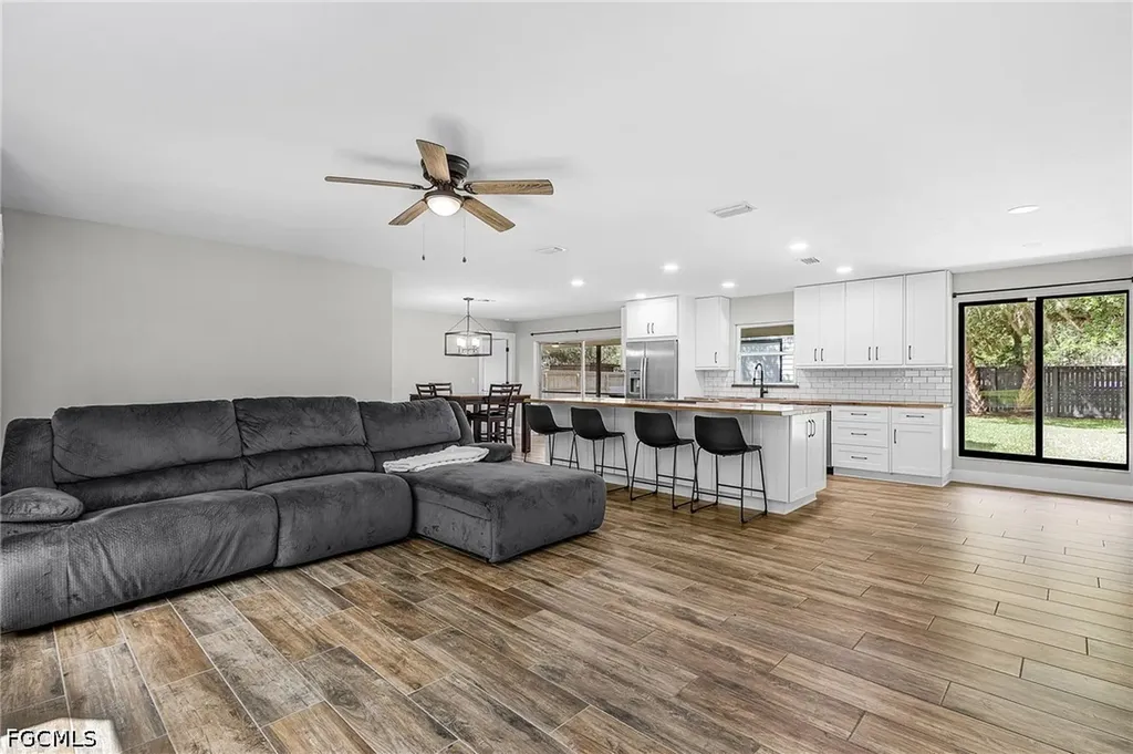 2249 River Oak Lane Fort Myers FL 33905