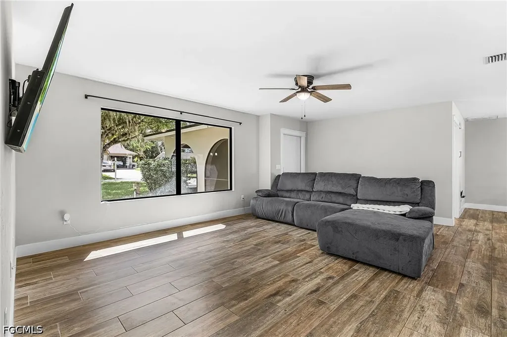 2249 River Oak Lane Fort Myers FL 33905