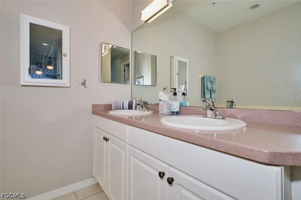 15256 Riverbend Boulevard North Fort Myers FL 33917