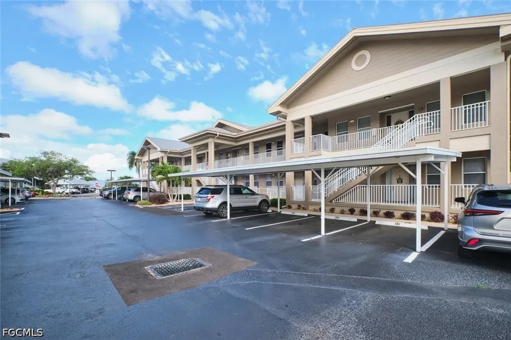 15256 Riverbend Boulevard North Fort Myers FL 33917