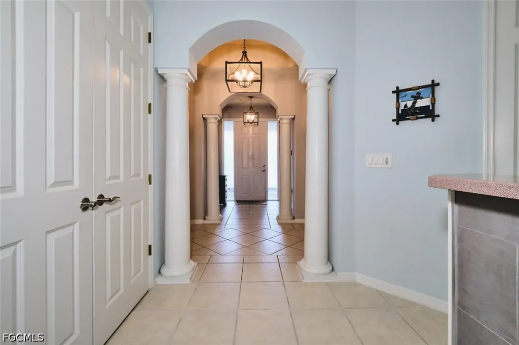15256 Riverbend Boulevard North Fort Myers FL 33917