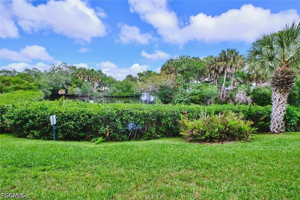 15256 Riverbend Boulevard North Fort Myers FL 33917