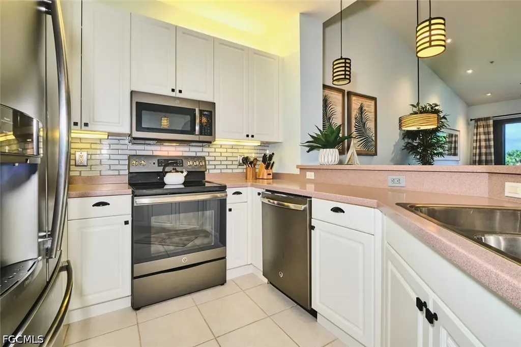 15256 Riverbend Boulevard North Fort Myers FL 33917