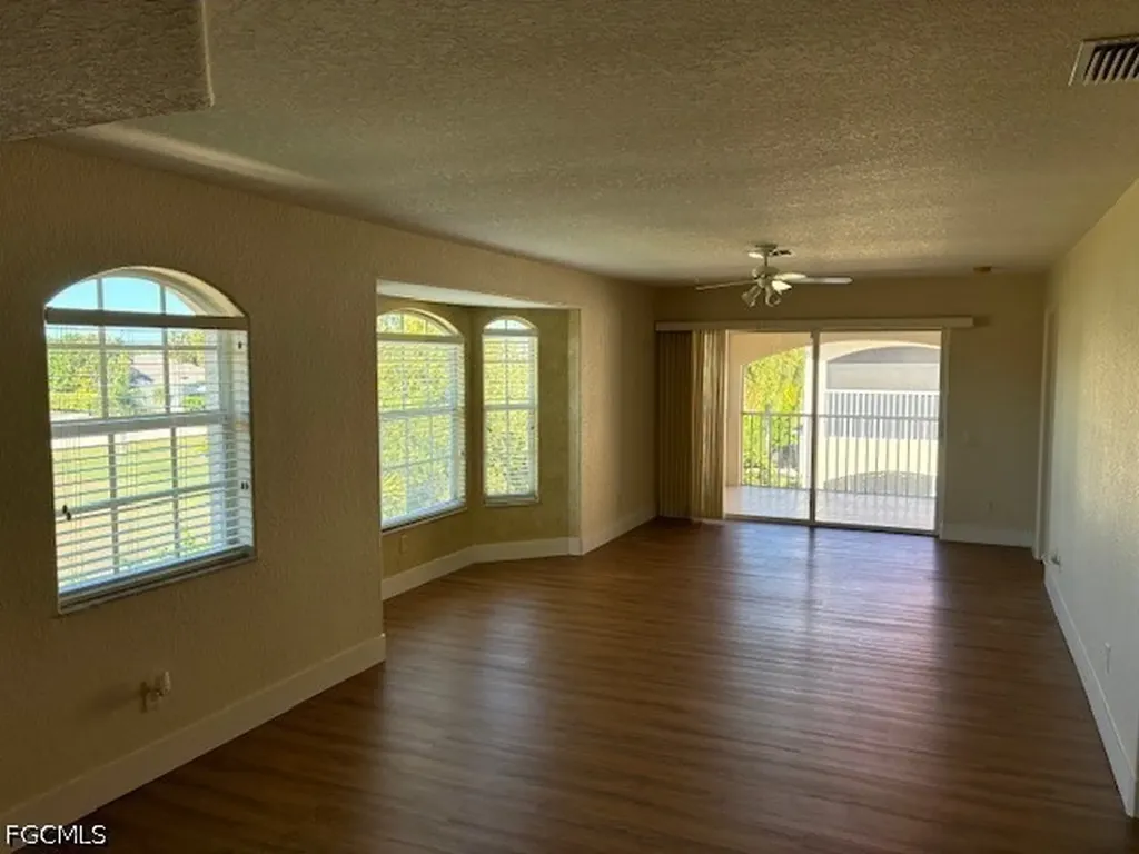 5410 Chiquita Boulevard S Cape Coral FL 33914