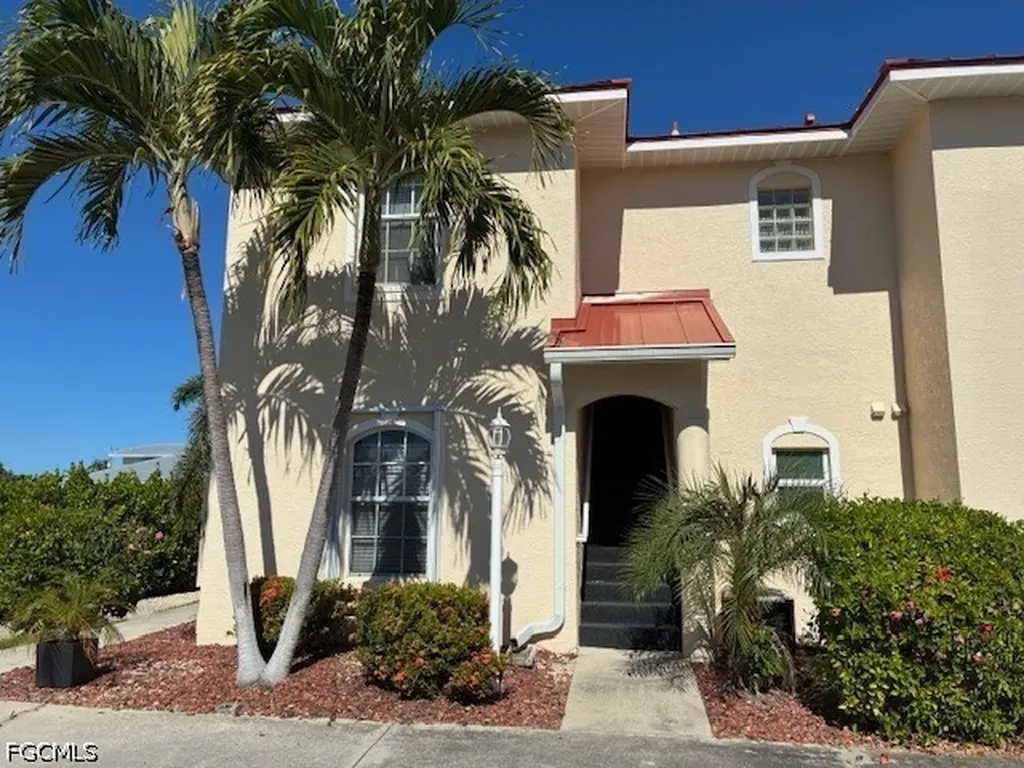 5410 Chiquita Boulevard S Cape Coral FL 33914